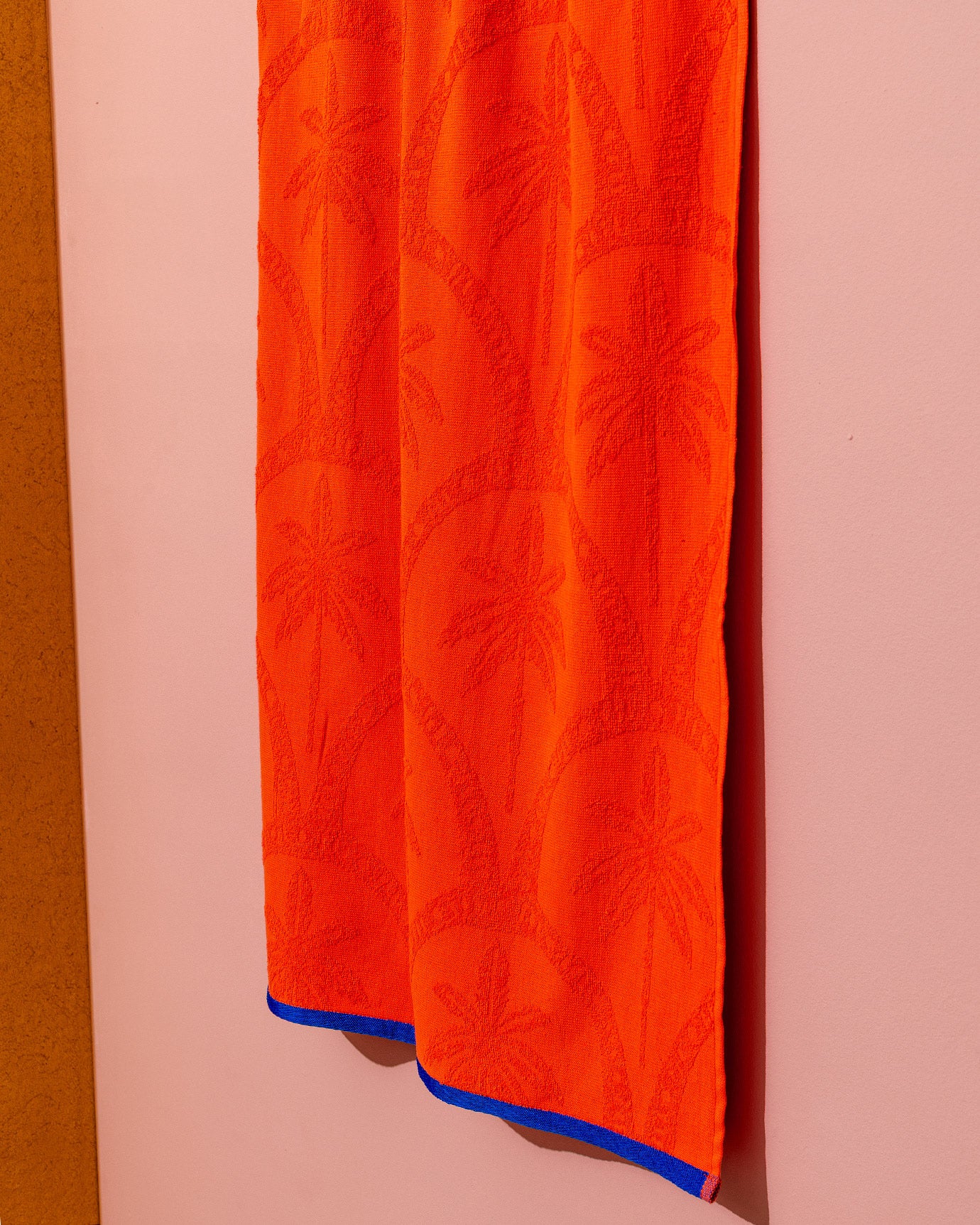 100% Cotton Palmie Beach Towel - Soft & Absorbent