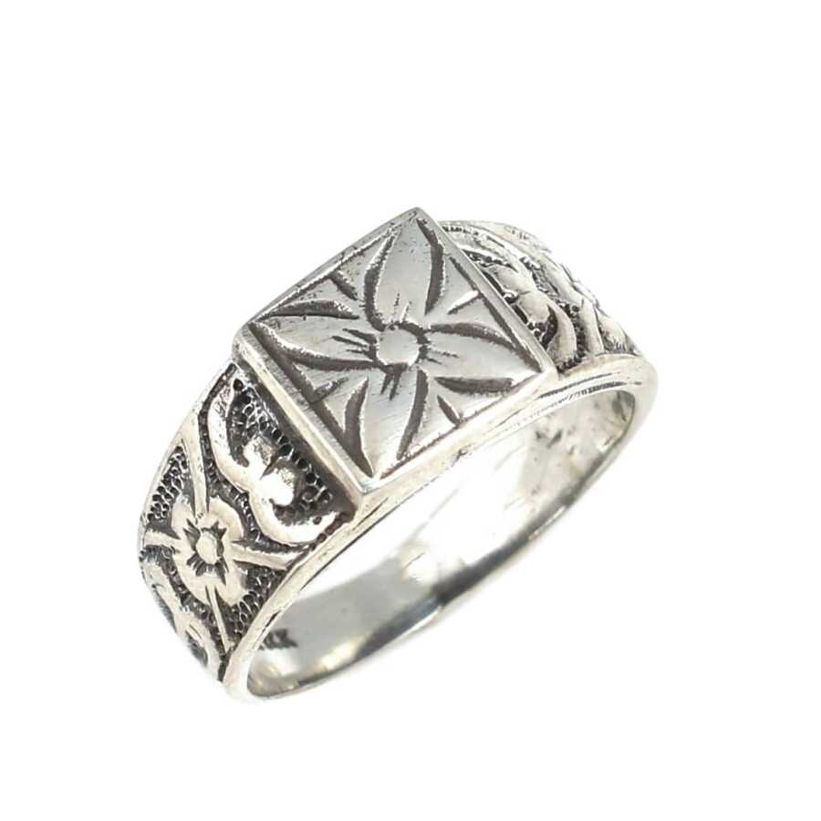 Bague florale en argent sterling - Design élégant de fleur épanouie
