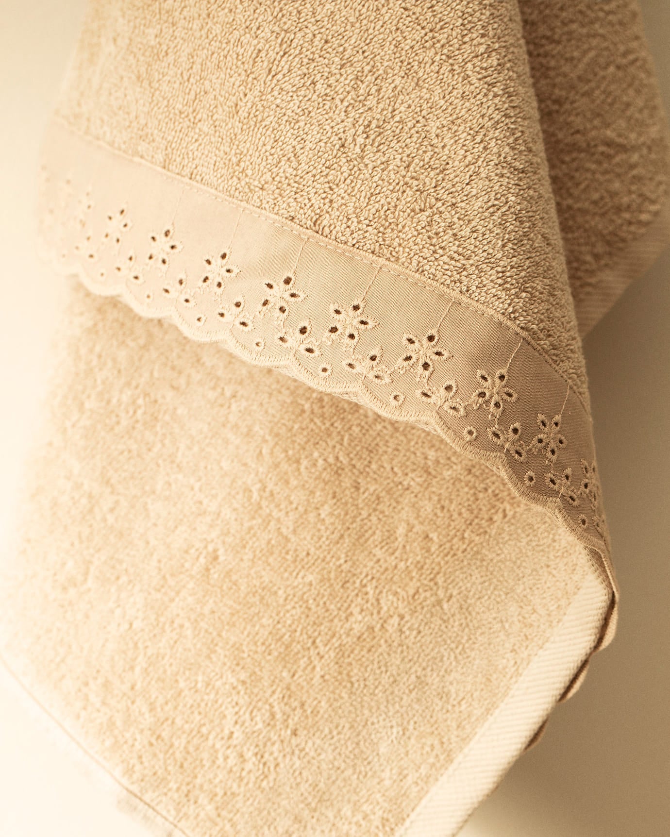 Premium 100% Cotton Face Towel - Soft & Absorbent