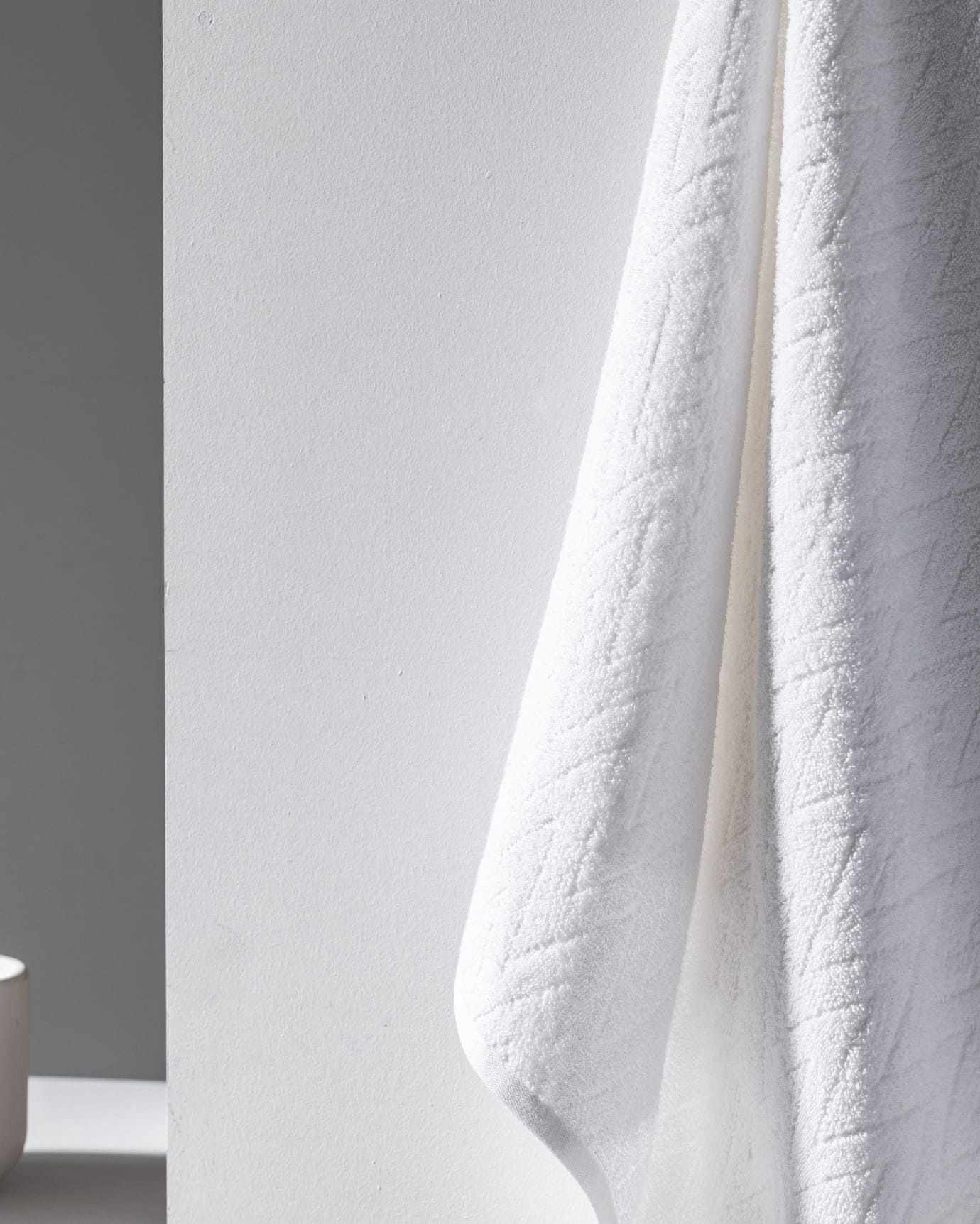 Colette Soft 100 Percent Cotton Absorbent Bath Towel