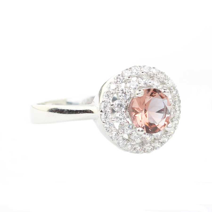 Bague entourage en argent sterling 925 avec zultanite fascinante