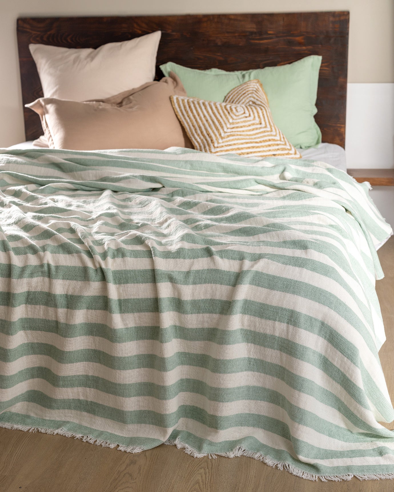 Soft Cotton Bedspread for Full Queen Size Beds