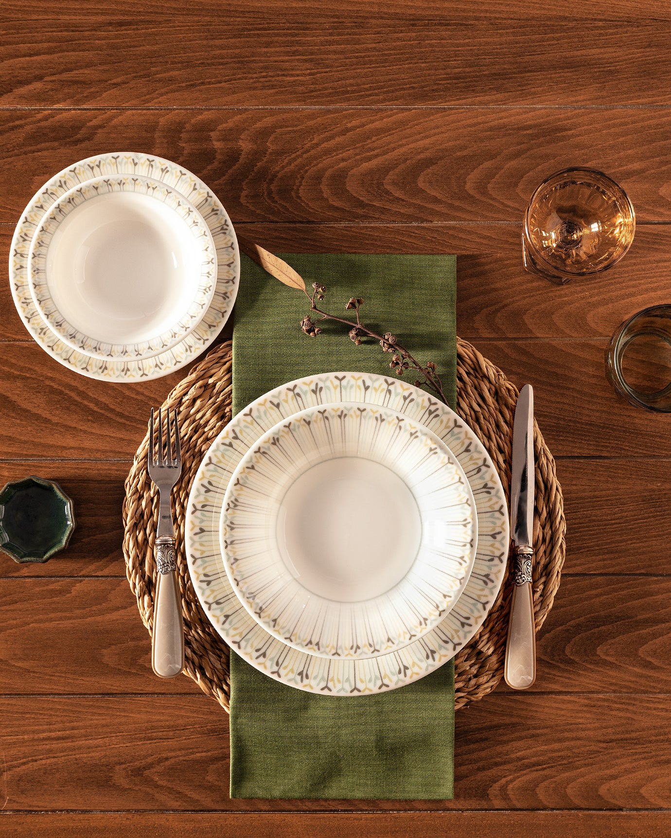 New Bone China Dinnerware Set - Alice Collection