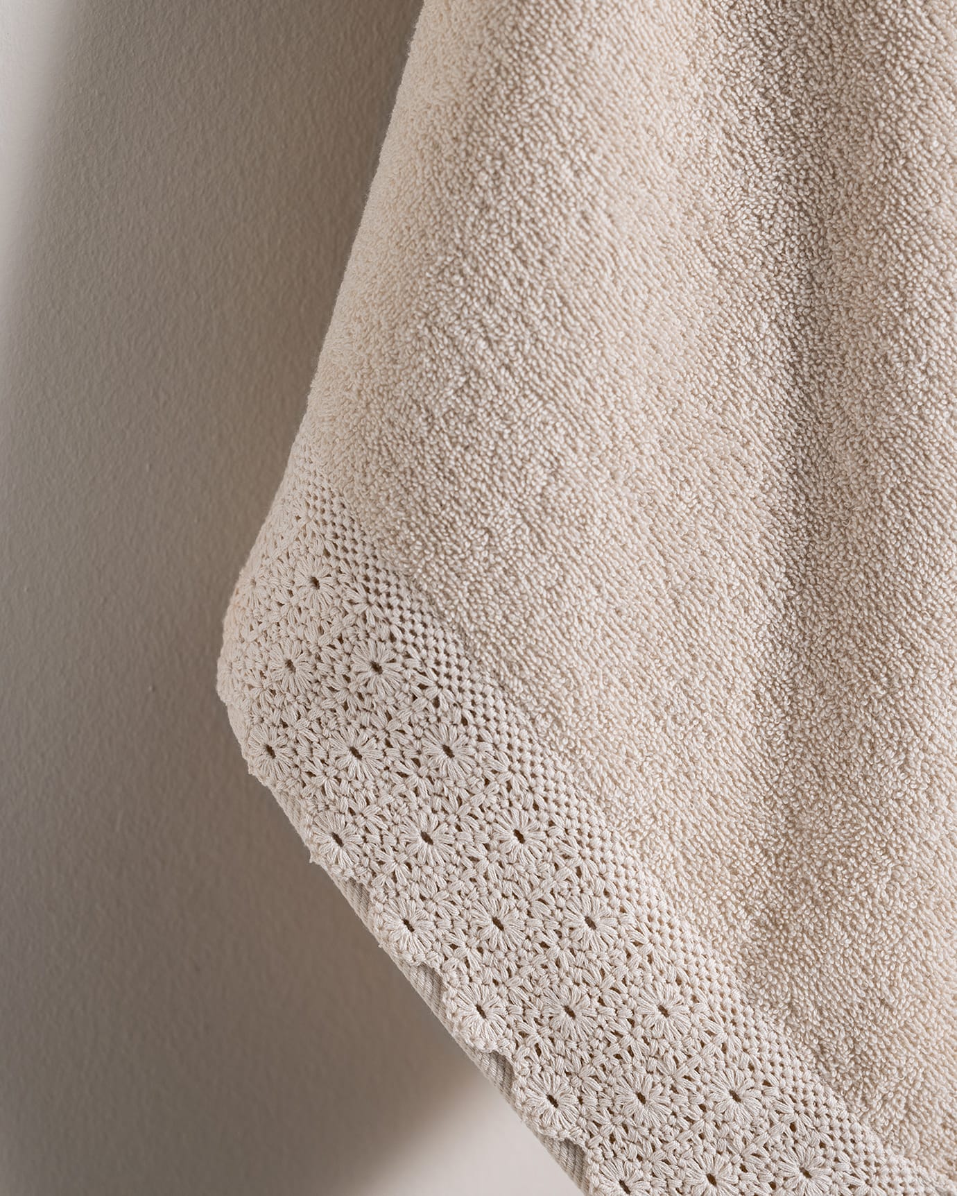 Premium 100% Cotton Face Towel - Ultra Absorbent & Gentle