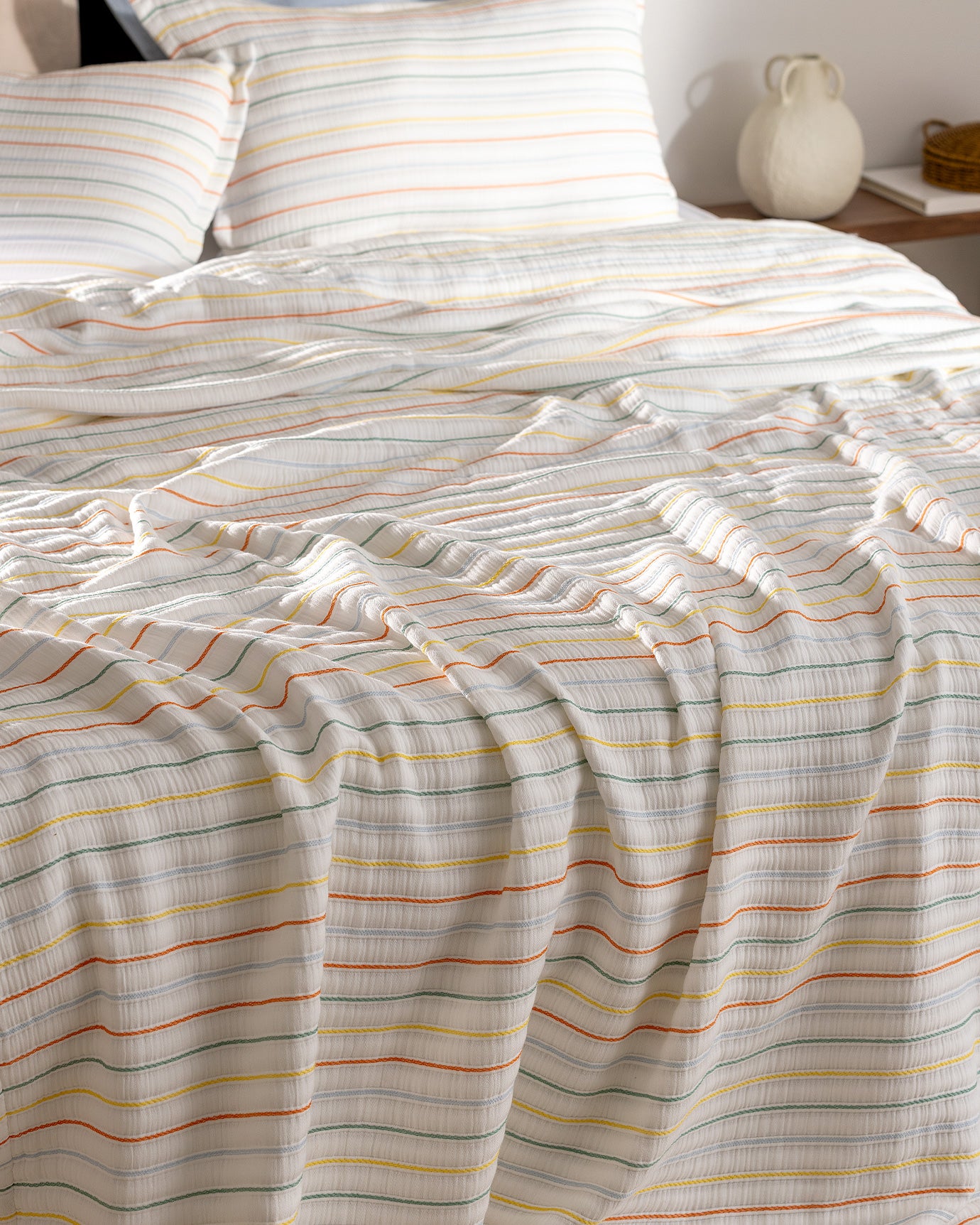 Cotton Blend Bedspread - Vibrant Luxury Collection