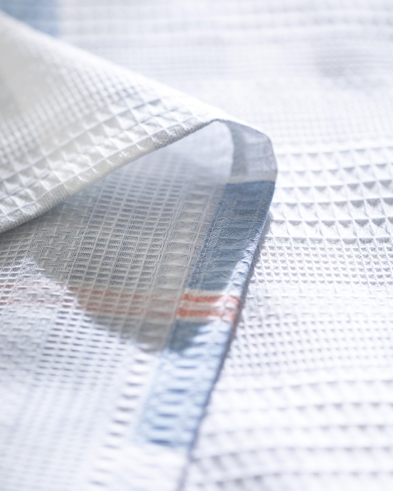 Cotton Lyocell Double Pike Set - Modern Printed Design