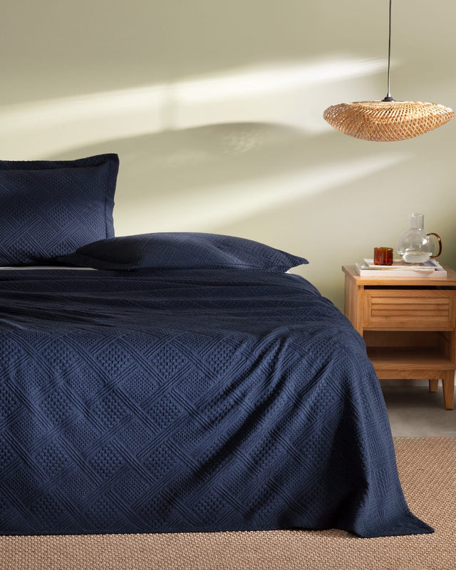 100% Cotton King Bedspread - Luxury Collection Triangle Design