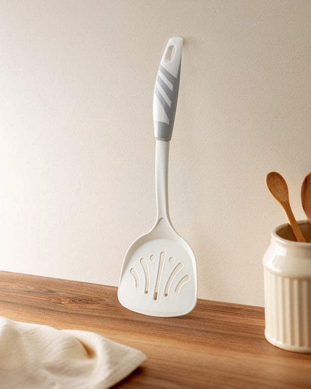 Serving Spatula - Kitchen Utensil for Easy Food Handling