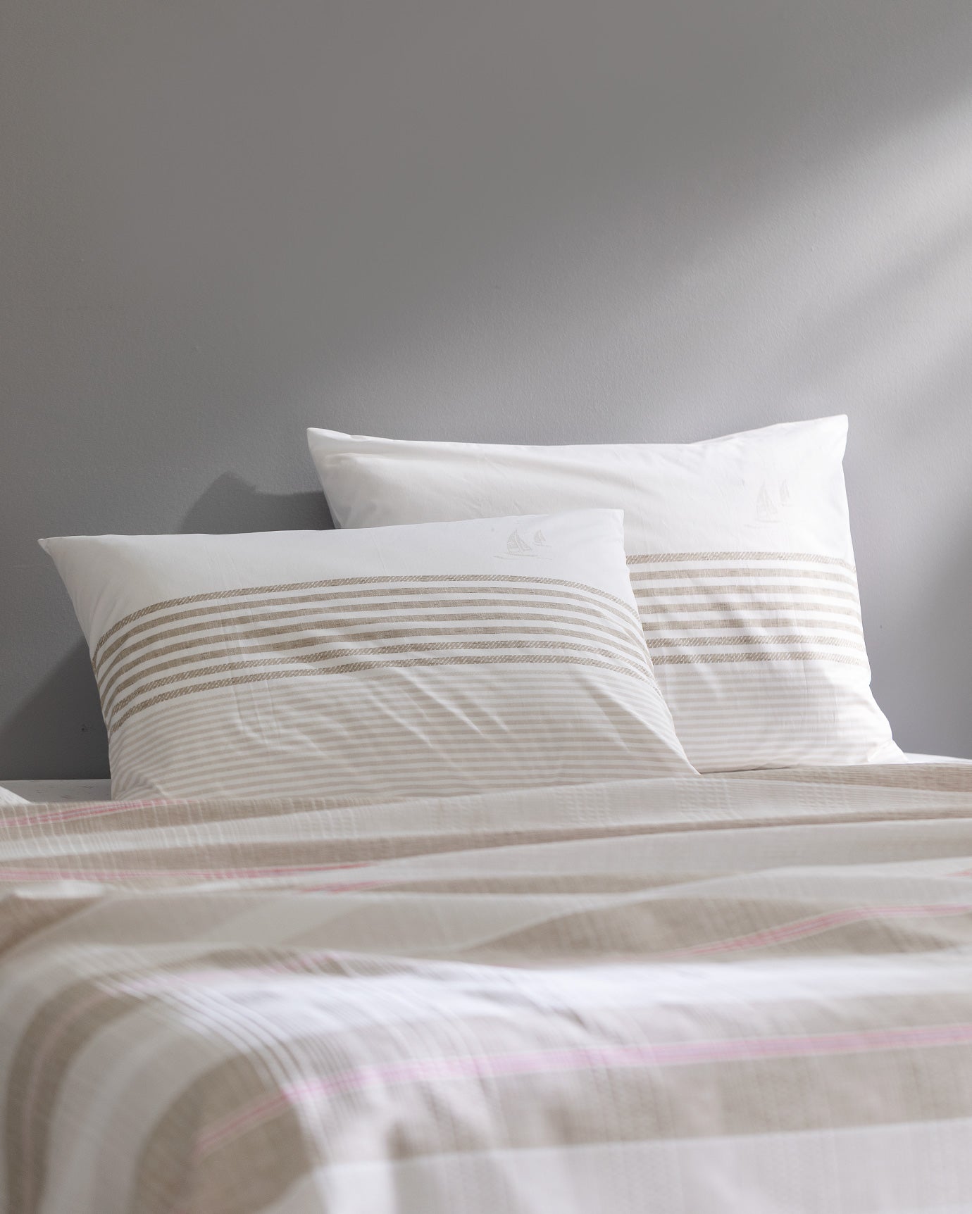 Henri Twin Size Printed Ecocell Cotton Pique Bedding Set - Soft & Breathable