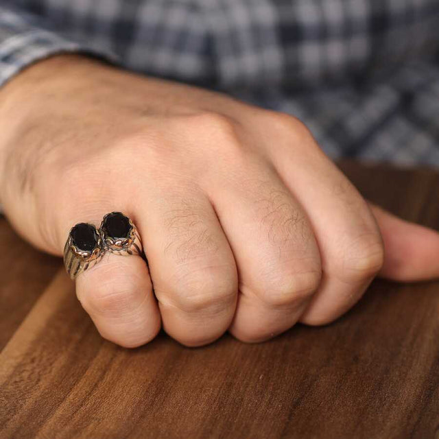 925 Sterling Silver Garnet Unisex Ring - Antique Style
