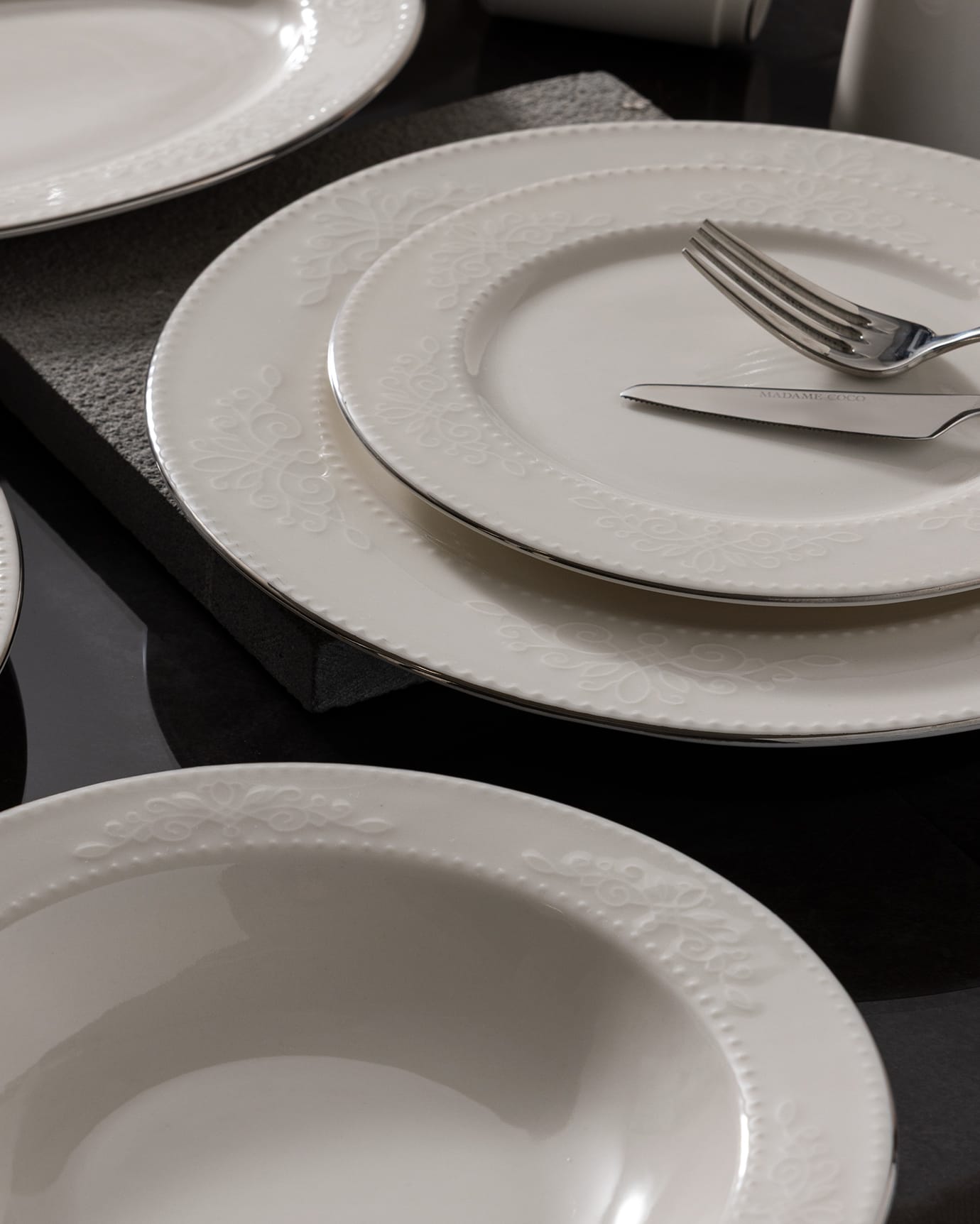 New Bone China 6-Person Dinner Set - Elegant White & Silver Rim