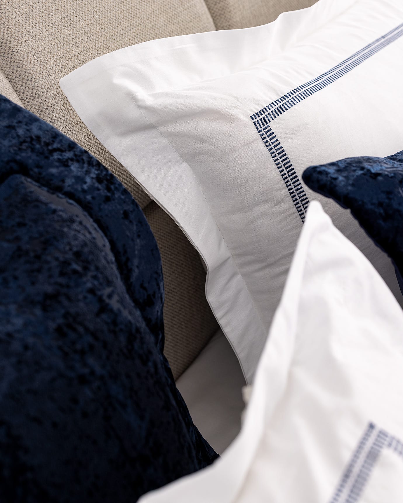 Soft Cotton & Polyester 8-Piece Bed Set - Elegant Antoinette Style