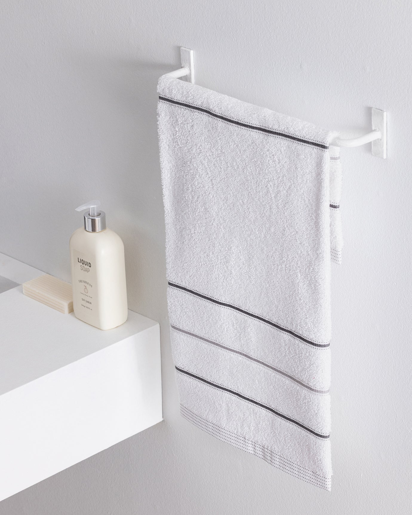 Cotton Blend Face Towel - Bourrache Pattern, White & Grey