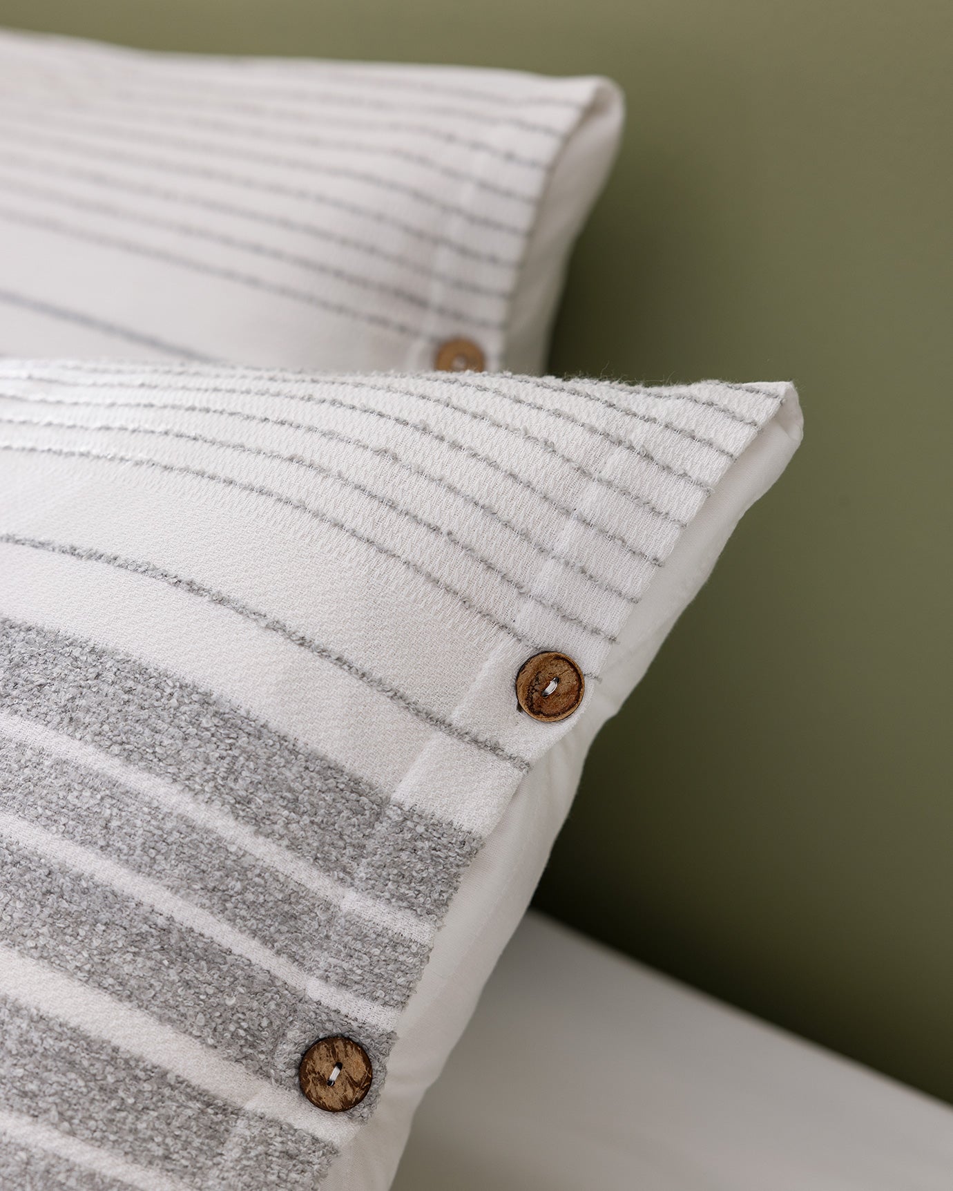 100% Cotton Yarn-Dyed Double Duvet Set - Soft & Breathable