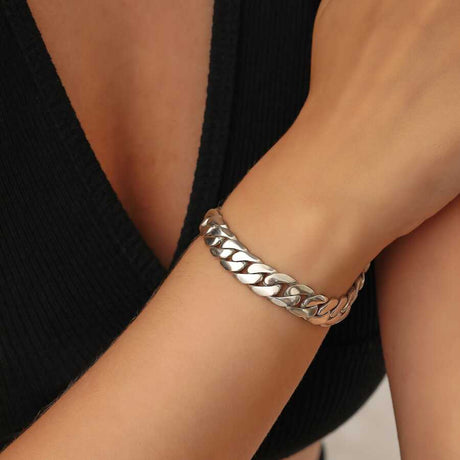 Elegant Sterling Silver Plain Chain Bracelet
