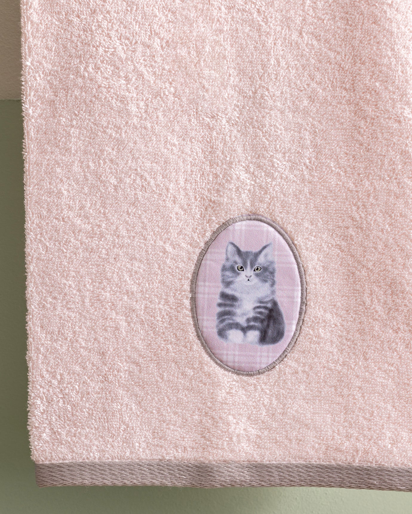 100% Cotton Face Towel - Soft, Absorbent, Powder Pink