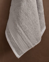 100% Cotton Bath Towel - Plush & Absorbent Everyday Essential