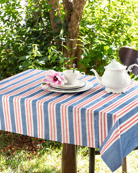 Paper Disposable Tablecloth - Stylish & Effortless Entertaining