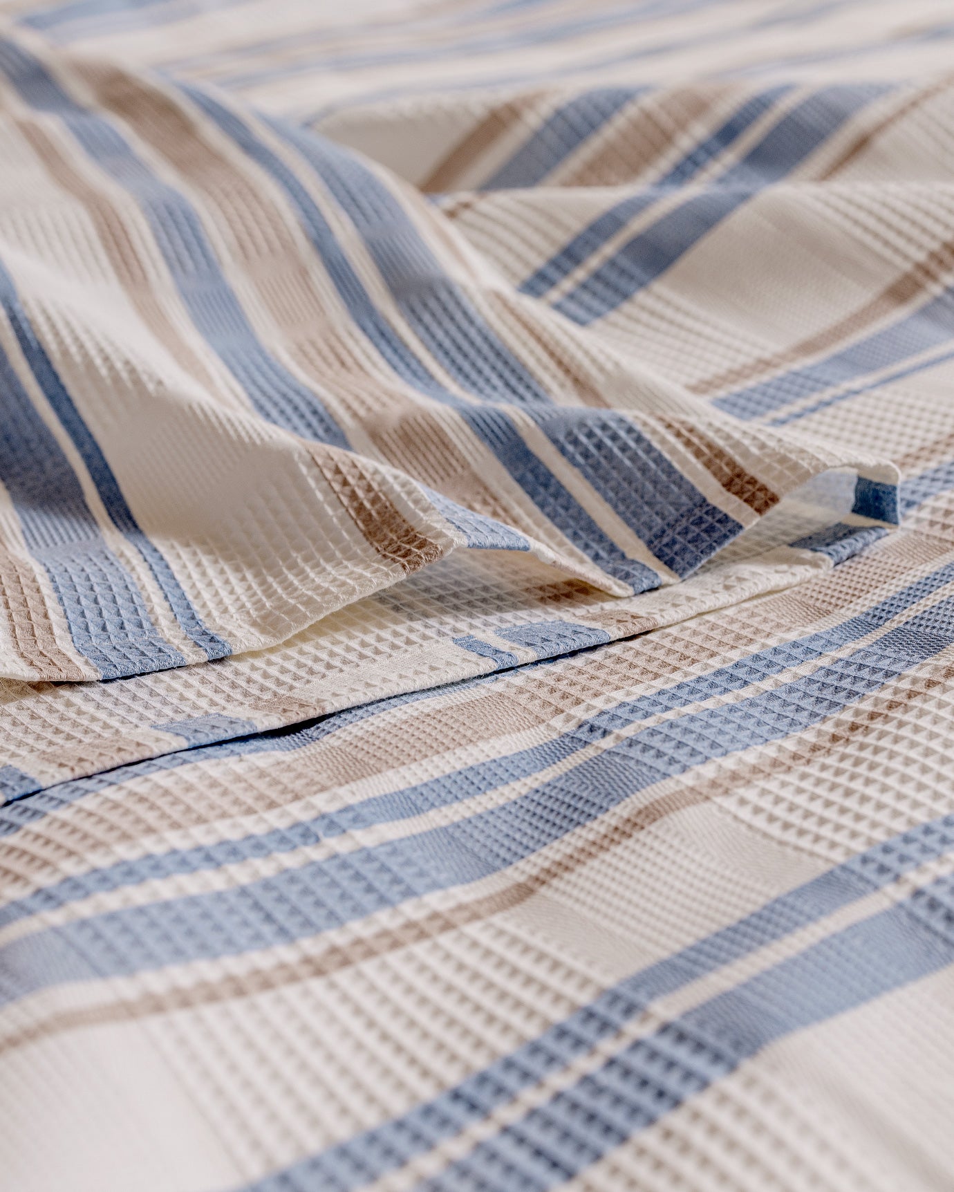 100% Cotton Single Pique Bedding Set - Textured Weave Design