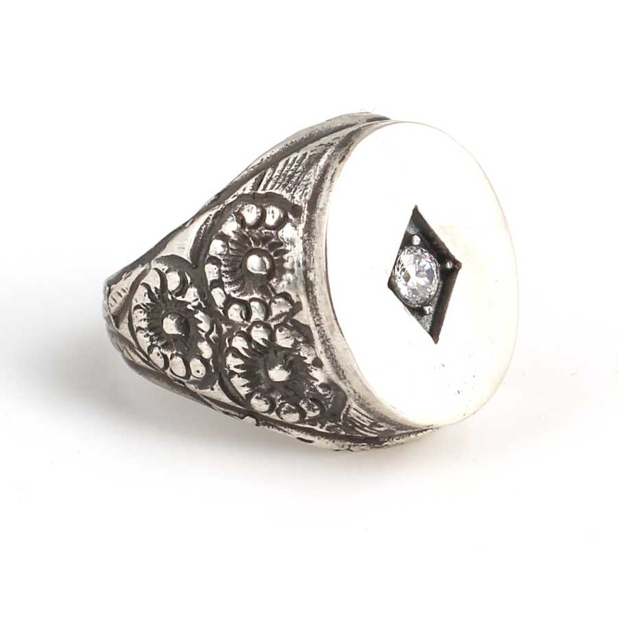 925 Sterling Silver White Zircon Ring - Polished Oval Mirror Design