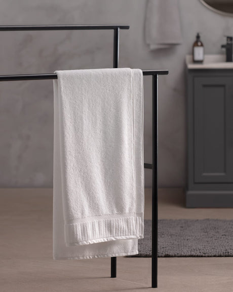 Premium Hotel Collection Bath Towel - Soft, Absorbent & Durable
