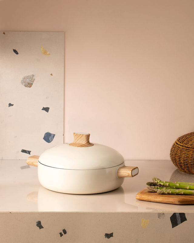 28 cm White Cooking Pot - Durable Everyday Kitchen Cookware