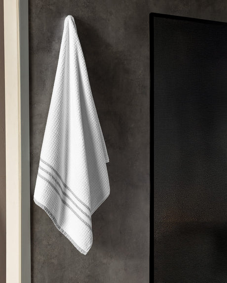 Turkish Cotton Bath Towel - Plush Softness for Everyday Luxury