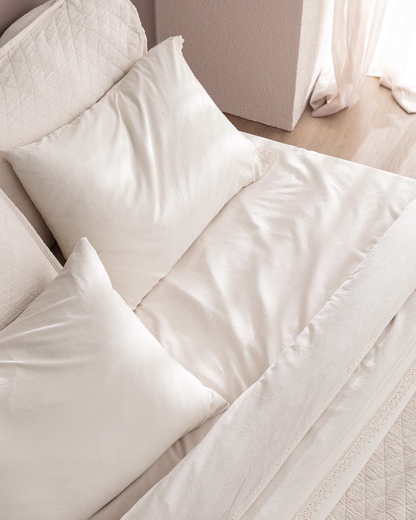 100% Cotton Double Bedspread Set - Soft & Serene Ecru Design