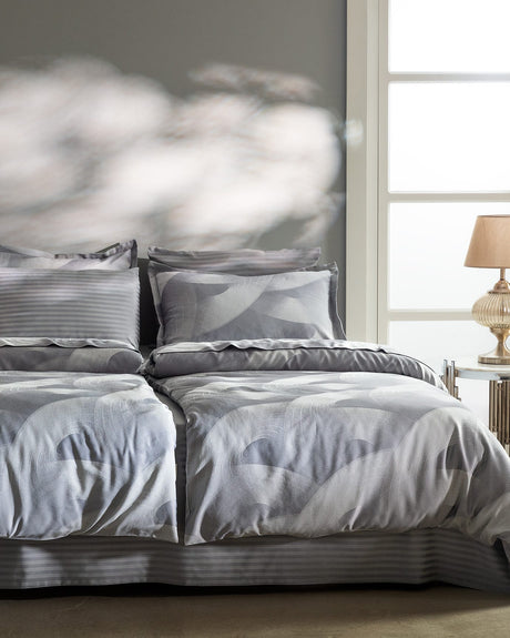 Orly Jacquard Sateen Premium Duvet Cover Set