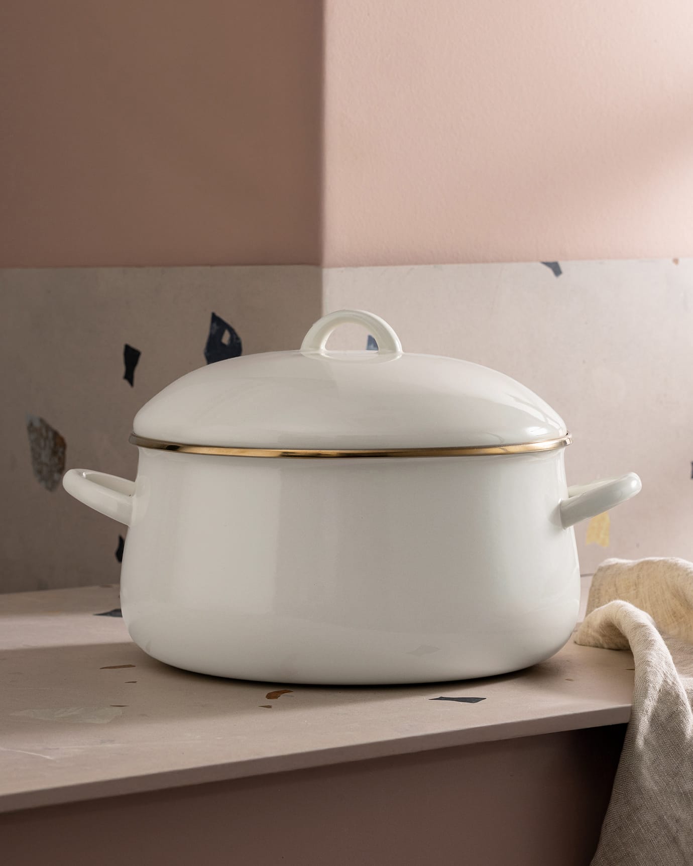 Montferry 24 cm White Cooking Pot - Durable Kitchen Cookware