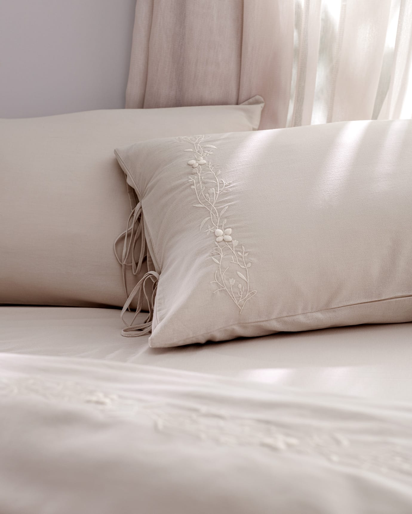 Loris King Size 100% Cotton Embroidered Duvet Cover Set