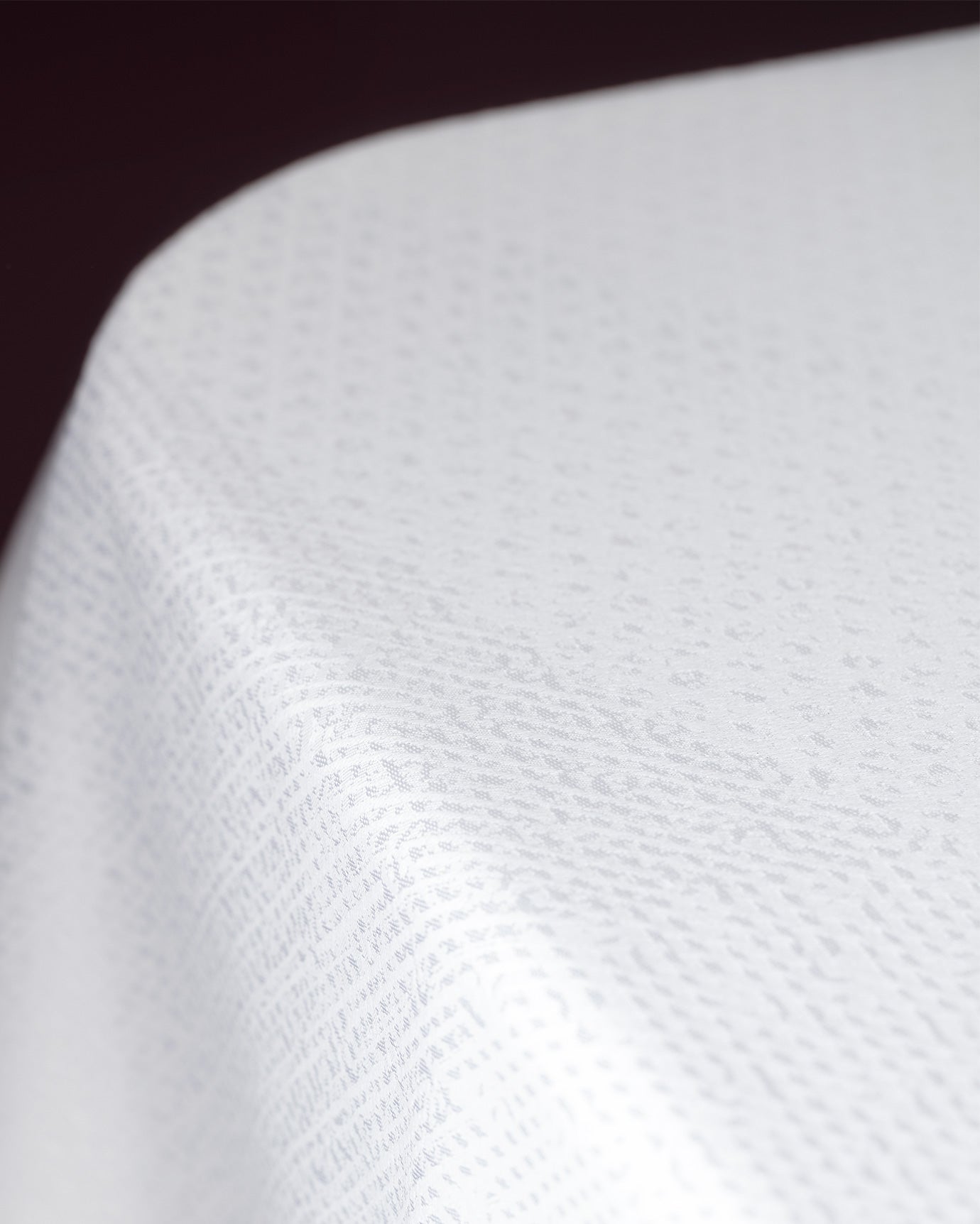 Elegant Polyester Dining Tablecloth - Sophisticated Bourdon Design