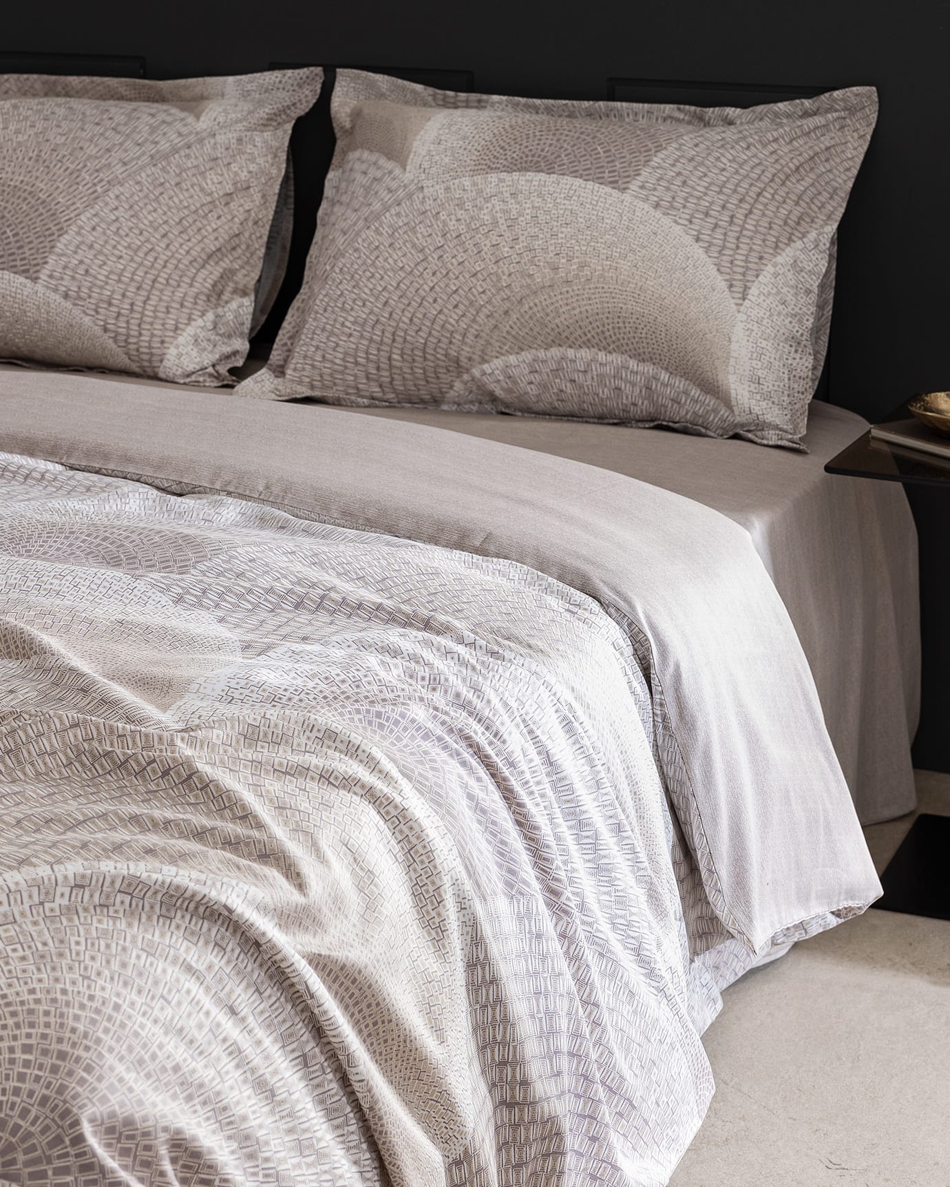 Premium 100% Cotton Sateen Double Duvet Set - Elegant Printed Design