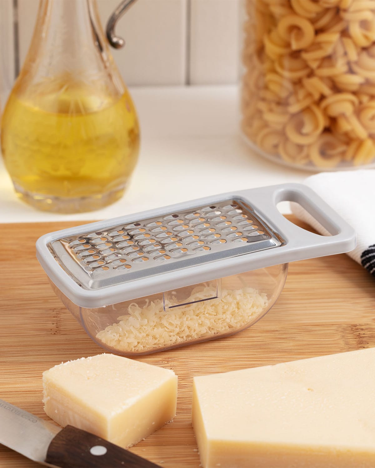 Garlic and Cheese Grater with Storage Container - Handheld Kitchen Tool