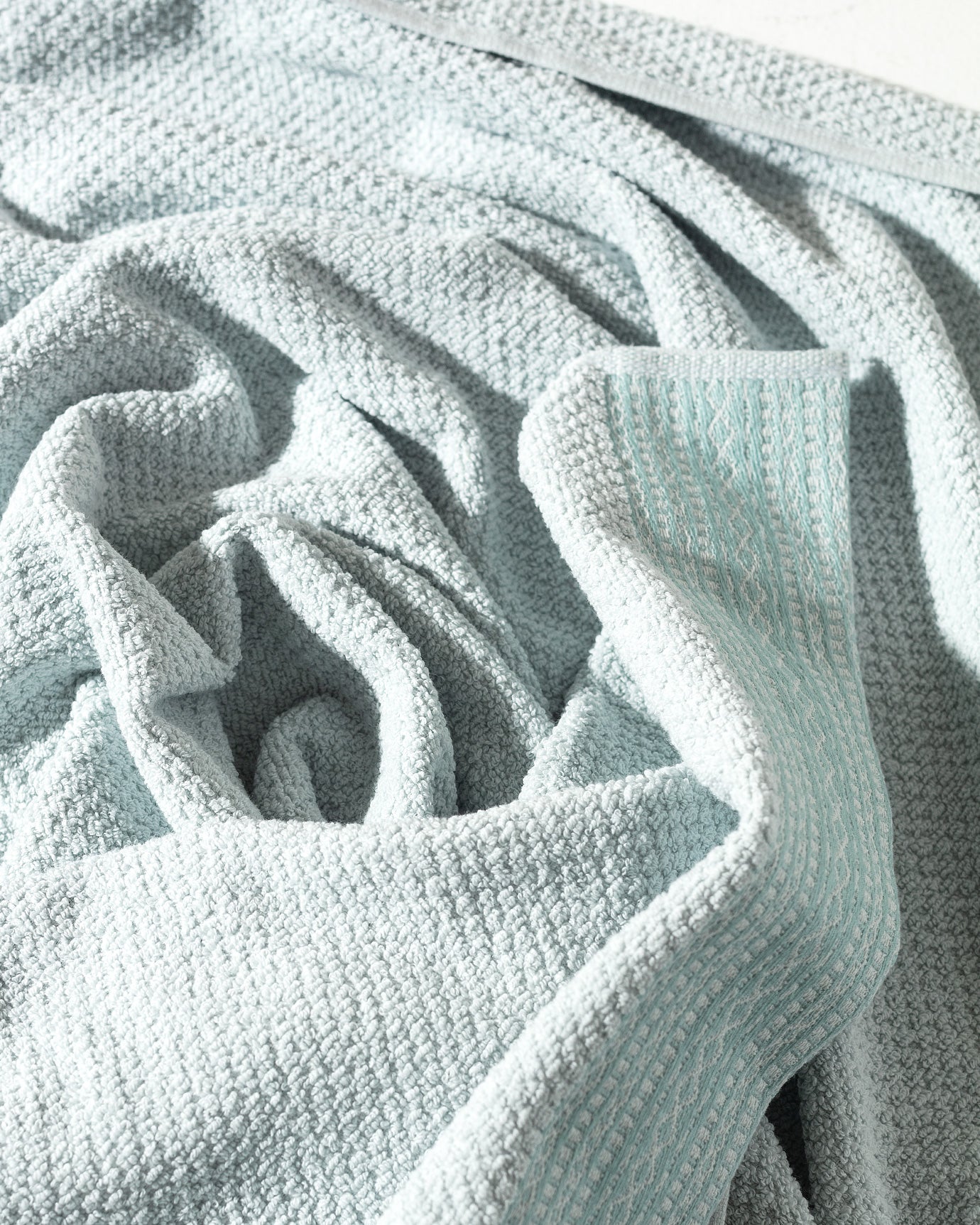 Dory Soft Absorbent Bath Towel, Quick Dry & Plush