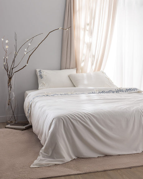 100% Cotton Double Size Duvet Cover Set with Tie Closures - Ecru Navy Blue