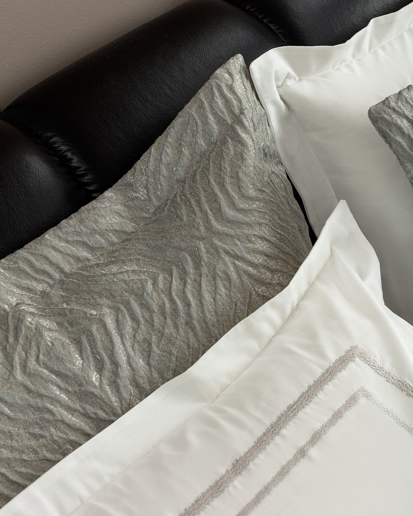 Vence 8 Piece Full/Queen Luxury Bedding Set - Complete Home Ensemble