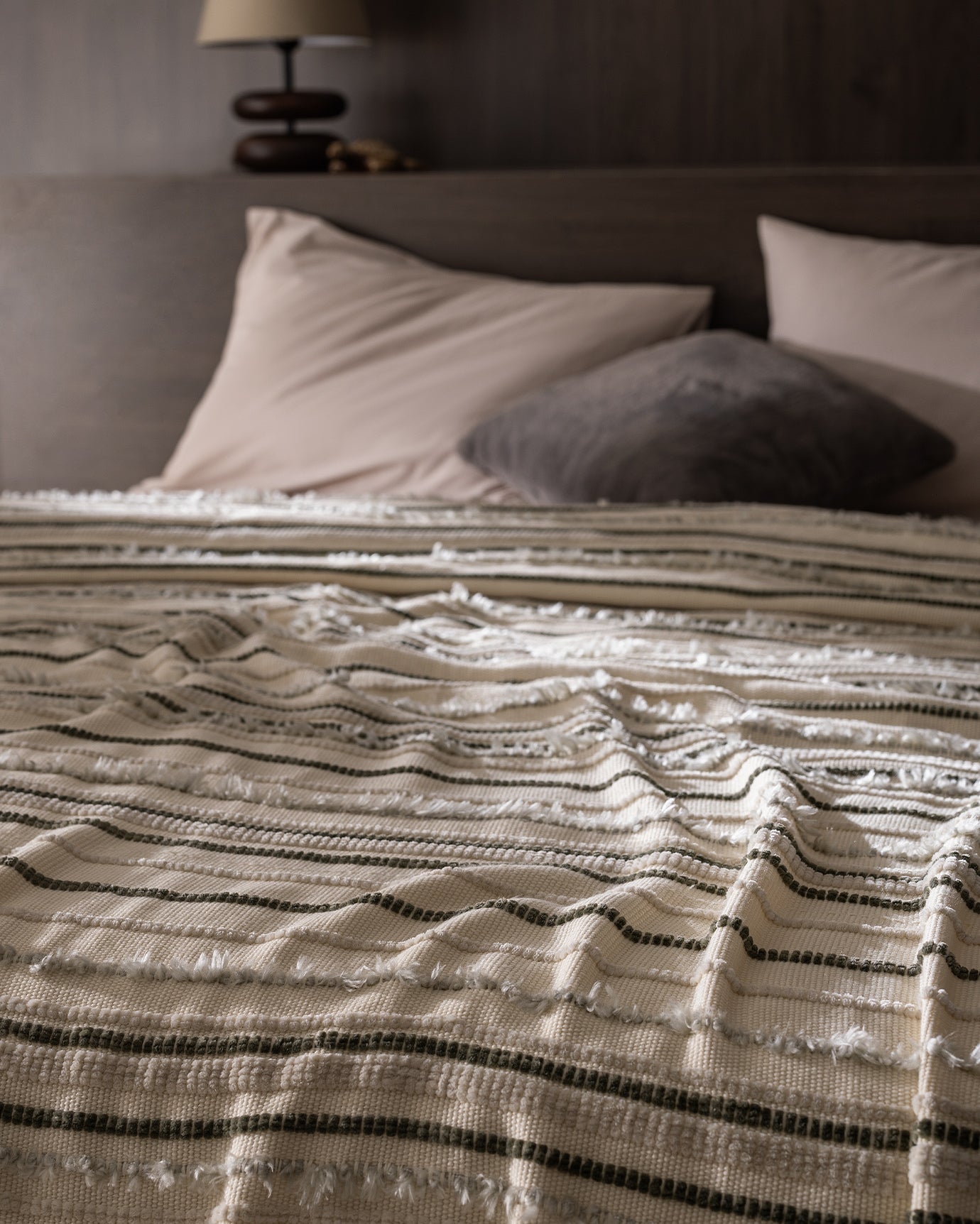 Cozy Acrylic-Polyester Double Bedspread - Ecru Earth Two-Tone Design