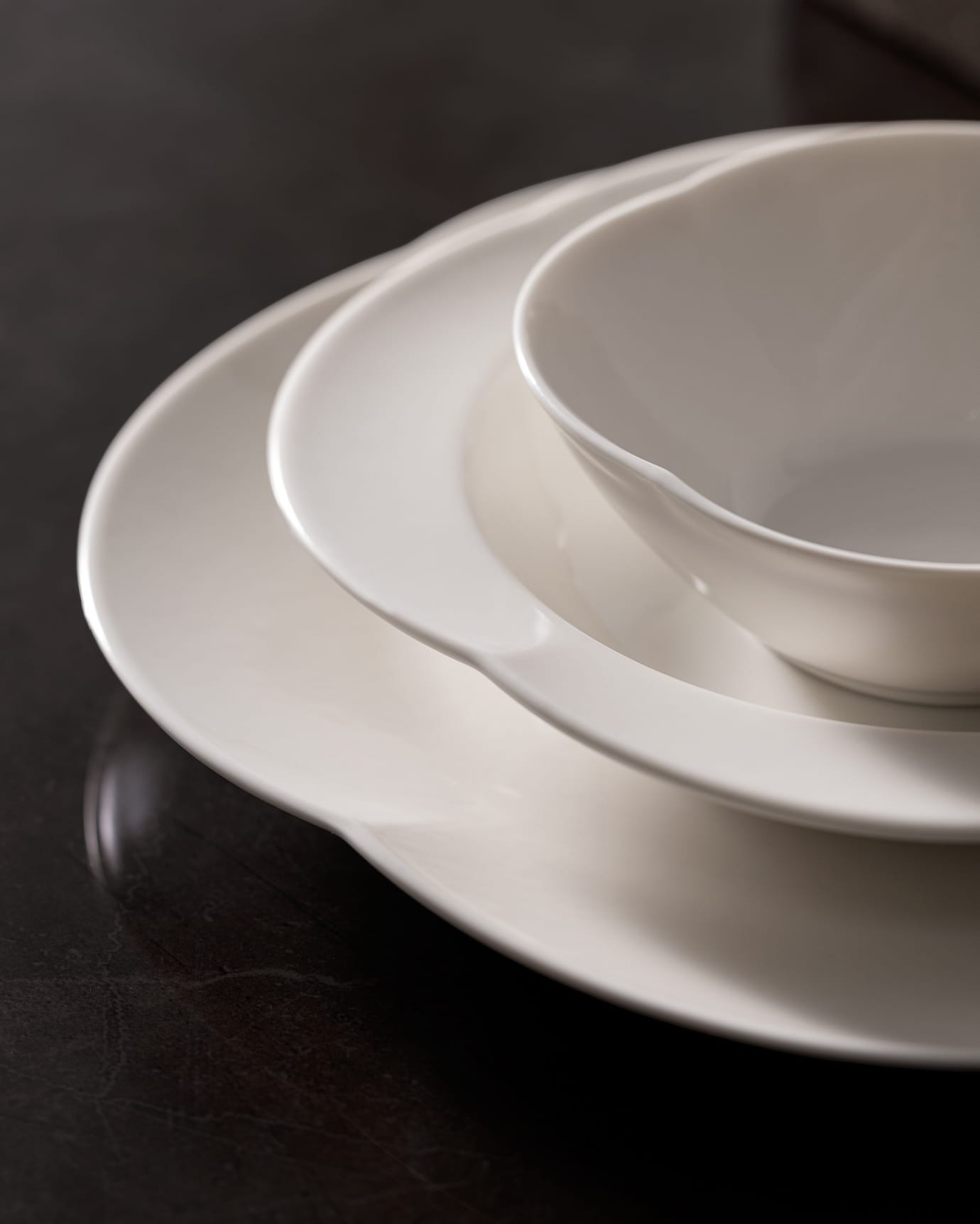 New Bone Porcelain 6-Person Dinner Set - Elegant Perle Design