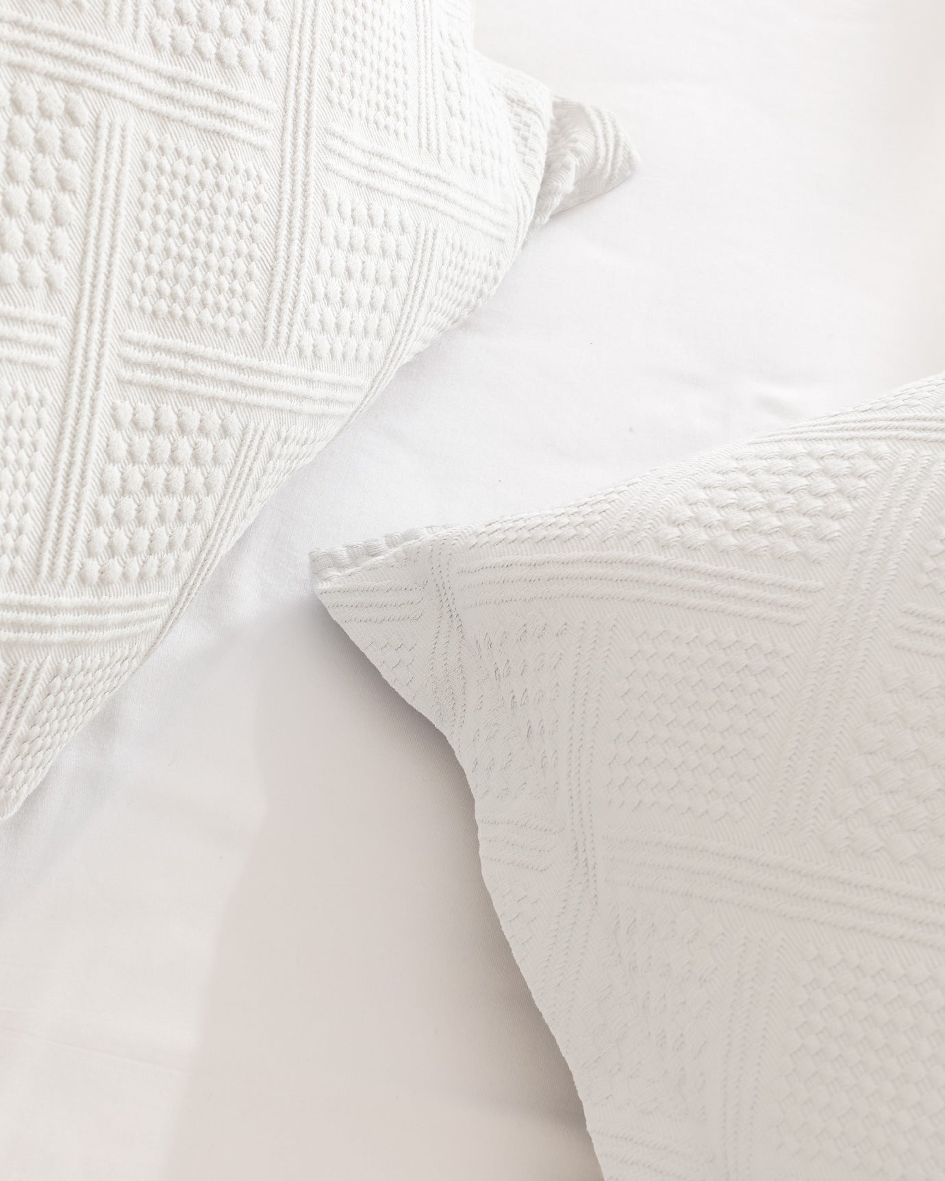 100% Cotton Single Bedspread Set - Modern Triangle Design