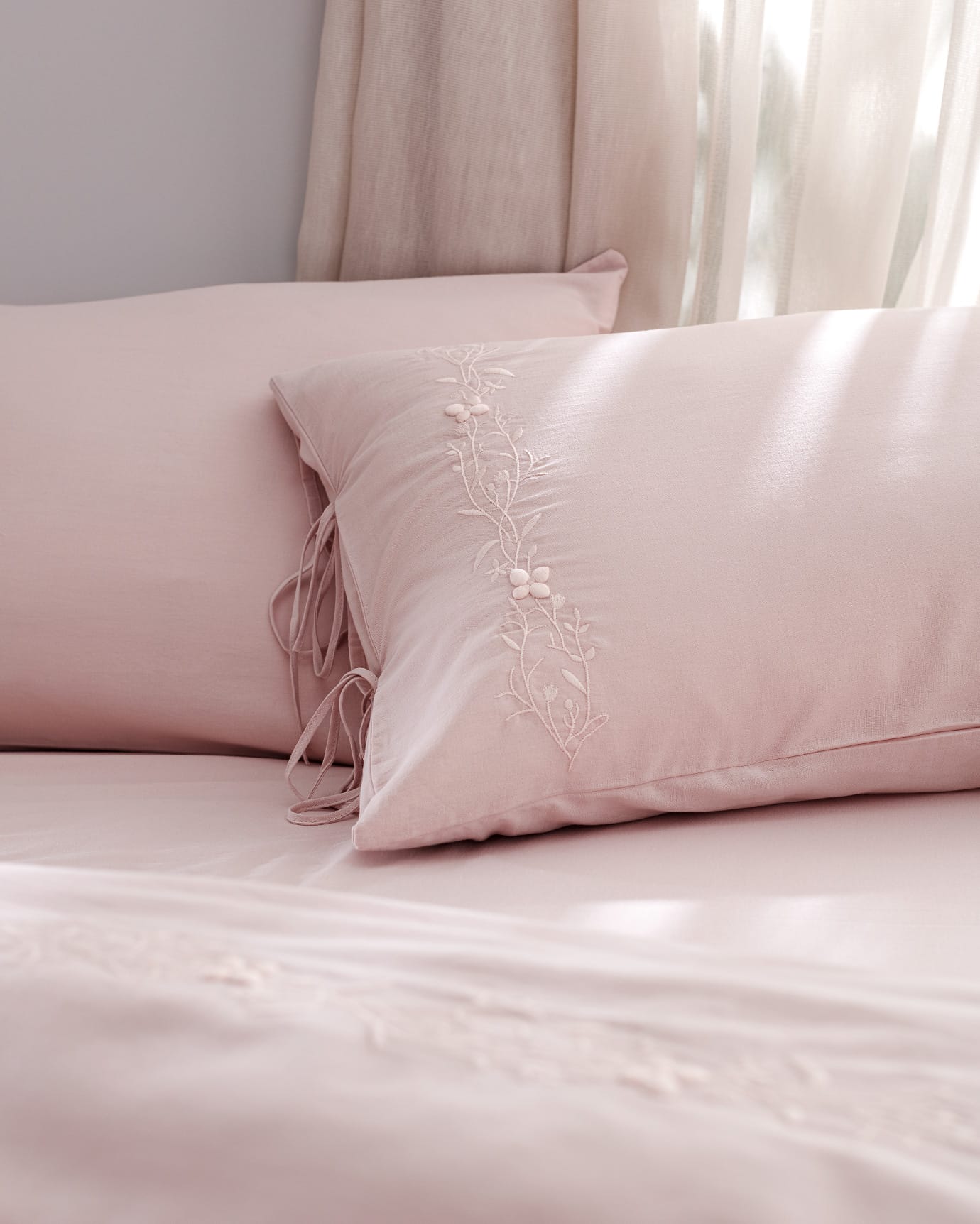 Blush Pink 100% Cotton Embroidered Full/Queen Duvet Cover Set