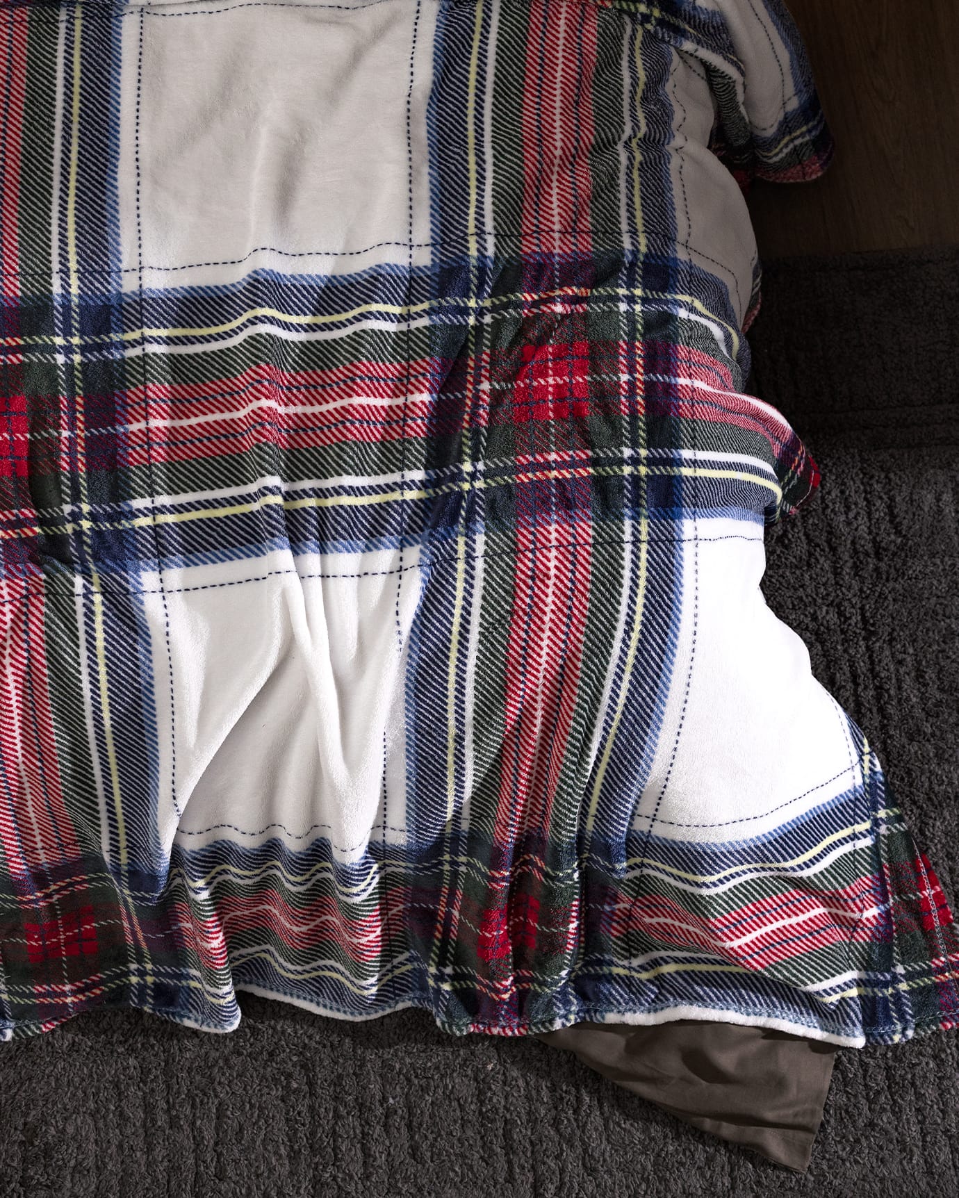 Polyester Double Welsoft Blanket - Cozy Printed Comfort