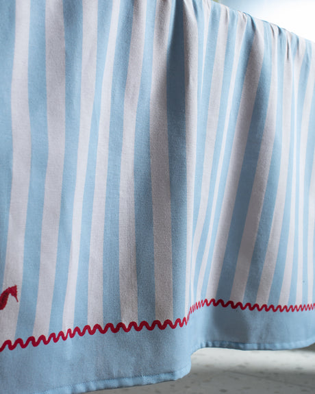 Louve Polycotton Blend Tablecloth - Blue & White Design