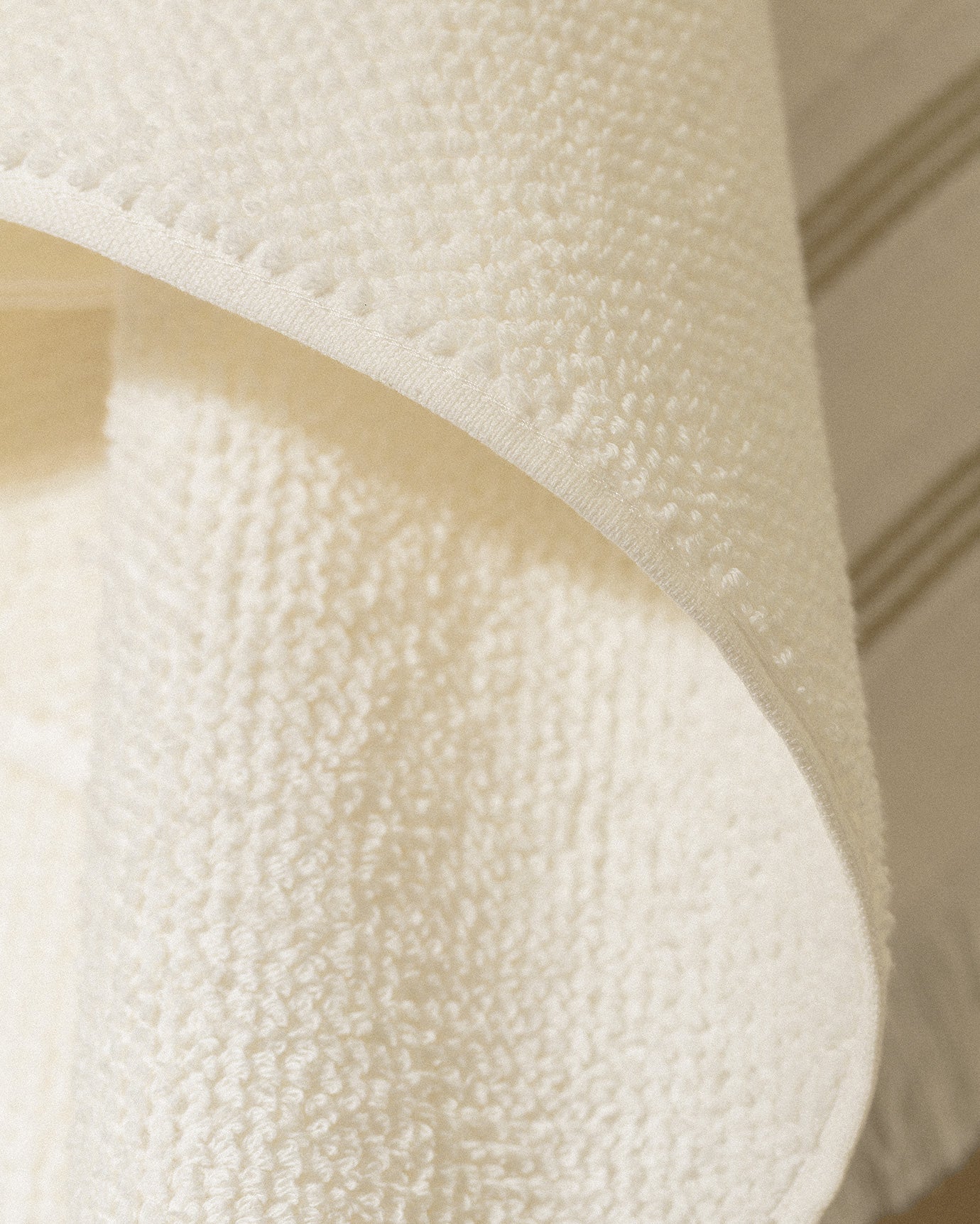 100% Cotton Bath Towel - White/Green Modern Design