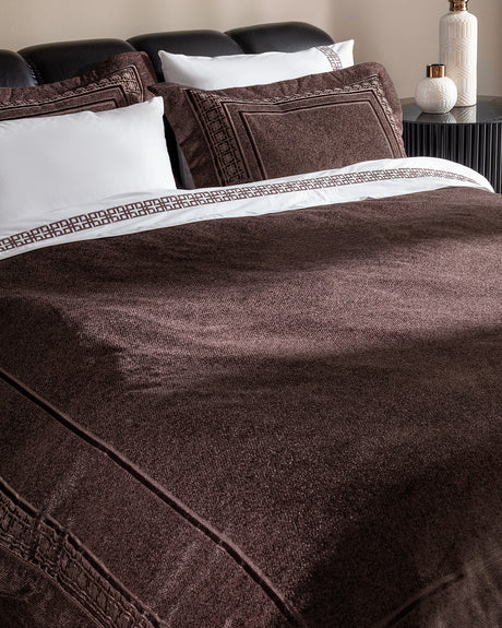 Espelette 8-Piece Full/Queen Luxury Bedding Set