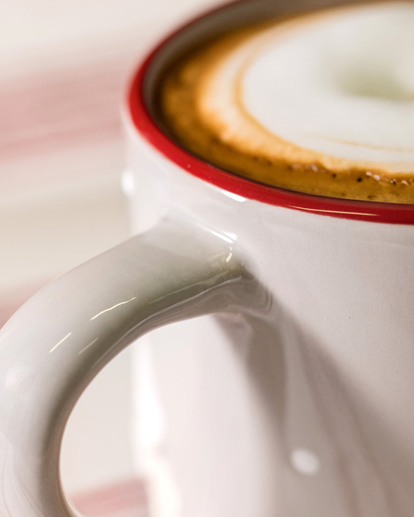 Dolomite Mug - Whimsical Twin Angels Design for Vibrant Sips