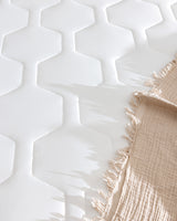 High-Quality Porcelain Dinnerware - Elegant & Durable Design