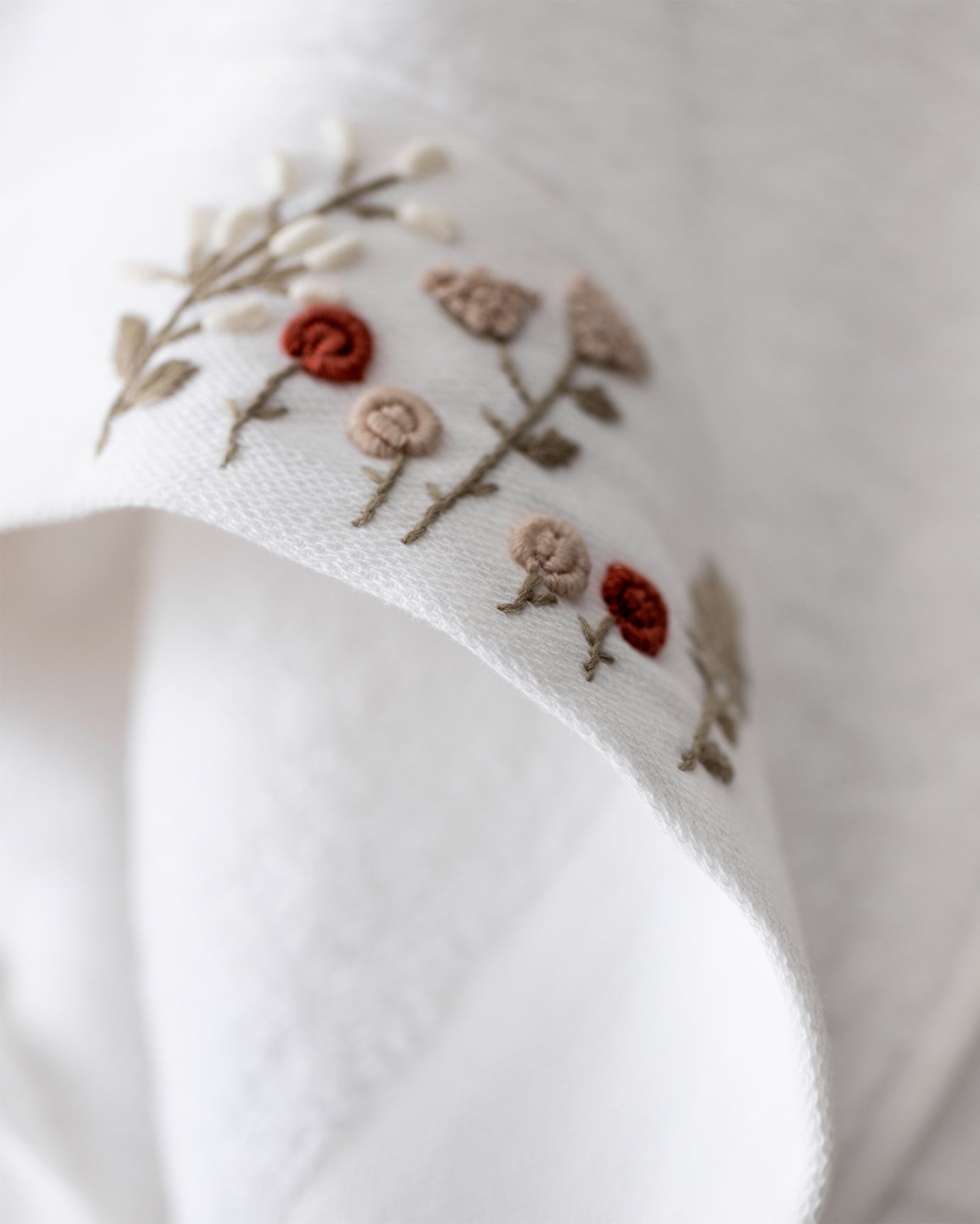 Embroidered 100% Cotton Face Towel - Soft Absorbent Washcloth