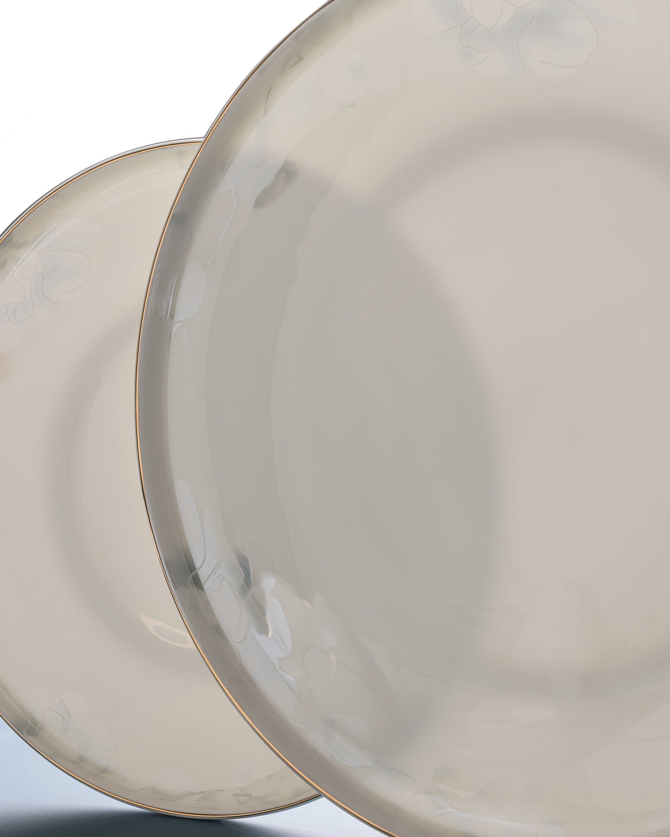 Fine Bone Porcelain 6-Person Dinner Set - White & Light Blue