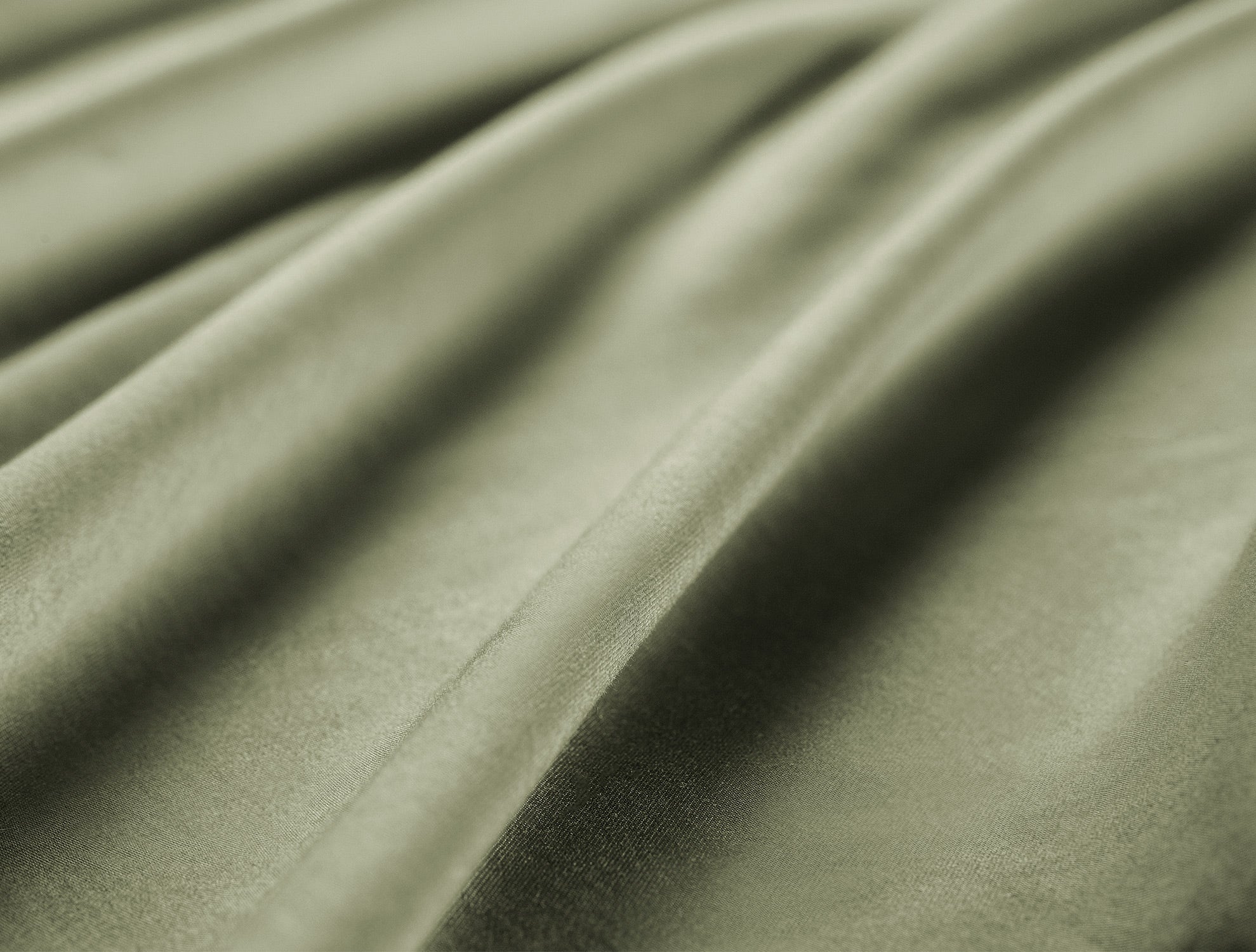 Twin Size 100% Cotton Sateen Fitted Sheet - Soft & Smooth Bedding